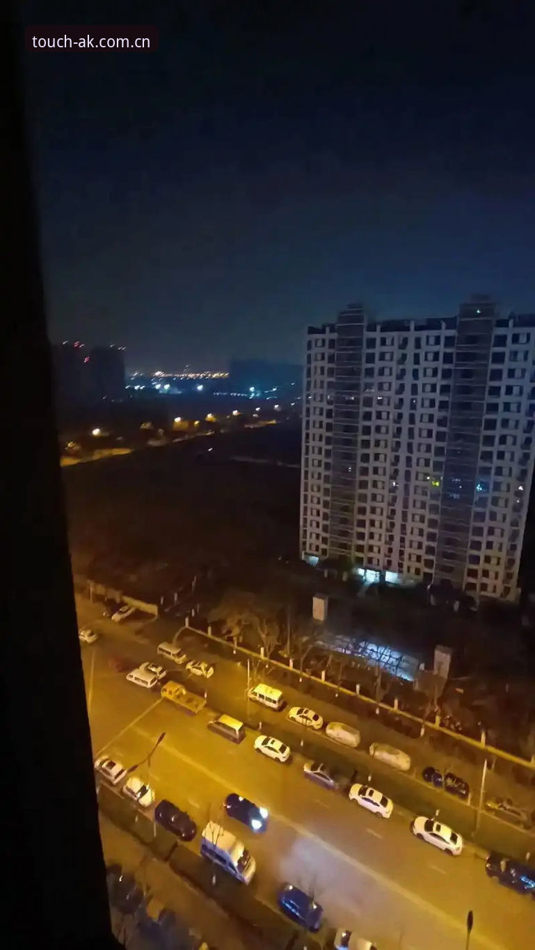 深夜刷手机找比分的你，知道老手都在用哪种方式吗？——体育官方中国站比分查询体验对比记